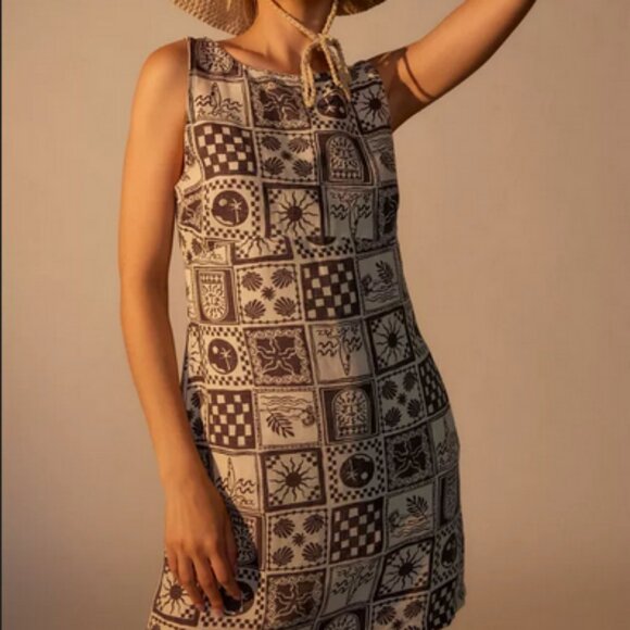UO Charlotte Linen Printed Shift Dress Low Cut Back Slim NWT M - Picture 1 of 4